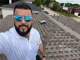 Roofer repair profile picture